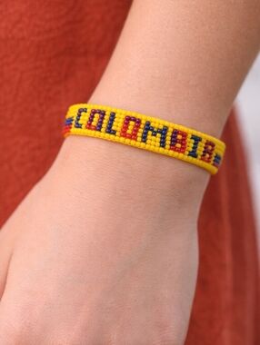 5/$25 COLOMBIAN Bracelet Pulsera de Colombia Beadwoven Friendship Bracelet
